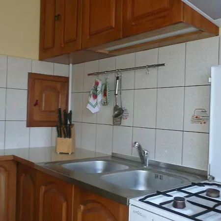 Cosy, Sunny 10 Min To Old Town Apartment