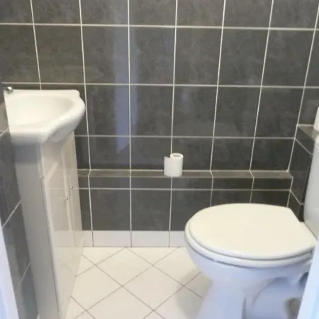 Cosy, Sunny 10 Min To Old Town Apartment